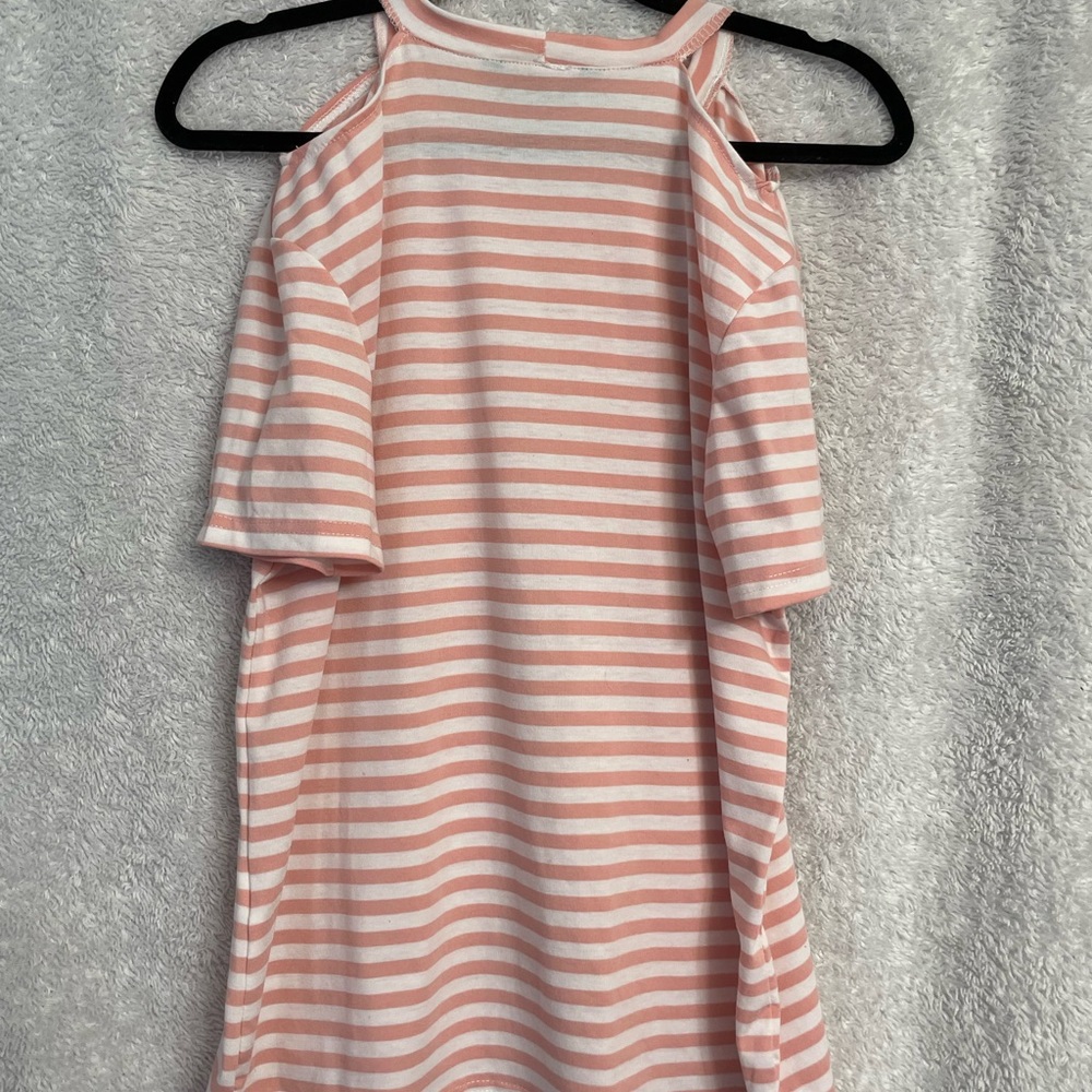 Cold shoulder top - Picture 2 of 2